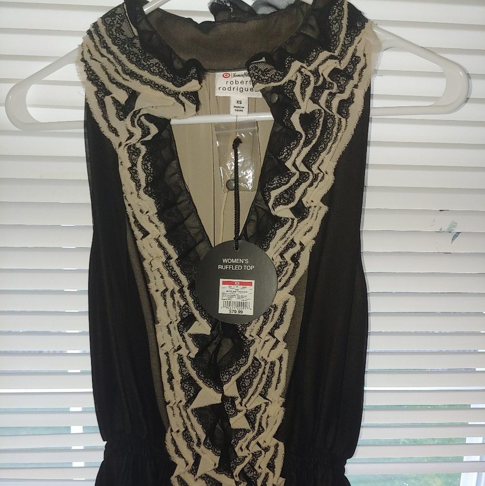 Woman's Ruffled Top